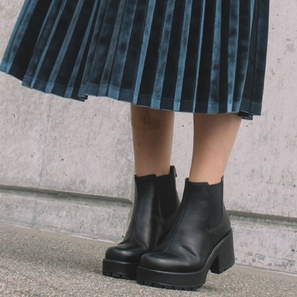 dioon platform chelsea bootie